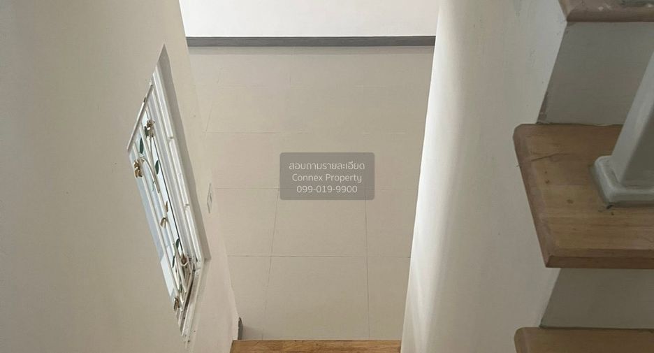 For sale 3 bedrooms townhouse in Mueang Pathum Thani, Pathum Thani