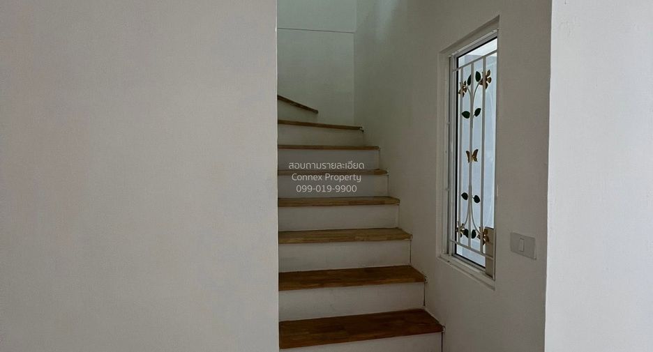 For sale 3 bedrooms townhouse in Mueang Pathum Thani, Pathum Thani