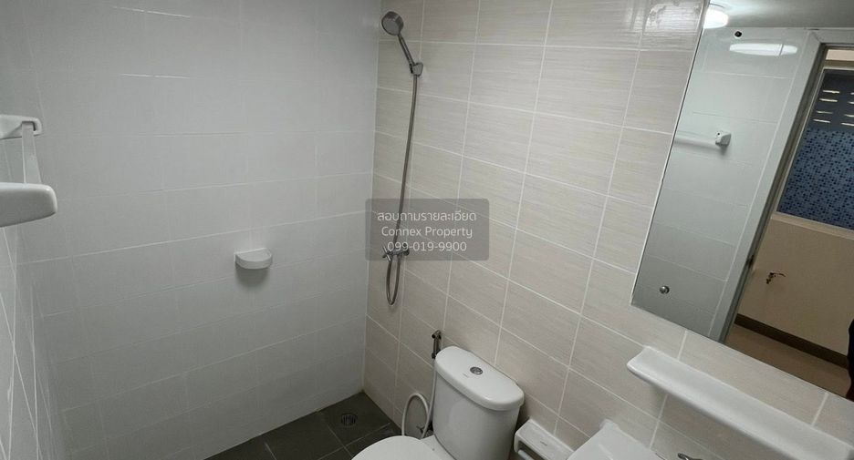 For sale 3 bedrooms townhouse in Mueang Pathum Thani, Pathum Thani