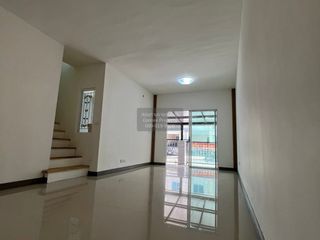 For sale 3 bedrooms townhouse in Mueang Pathum Thani, Pathum Thani