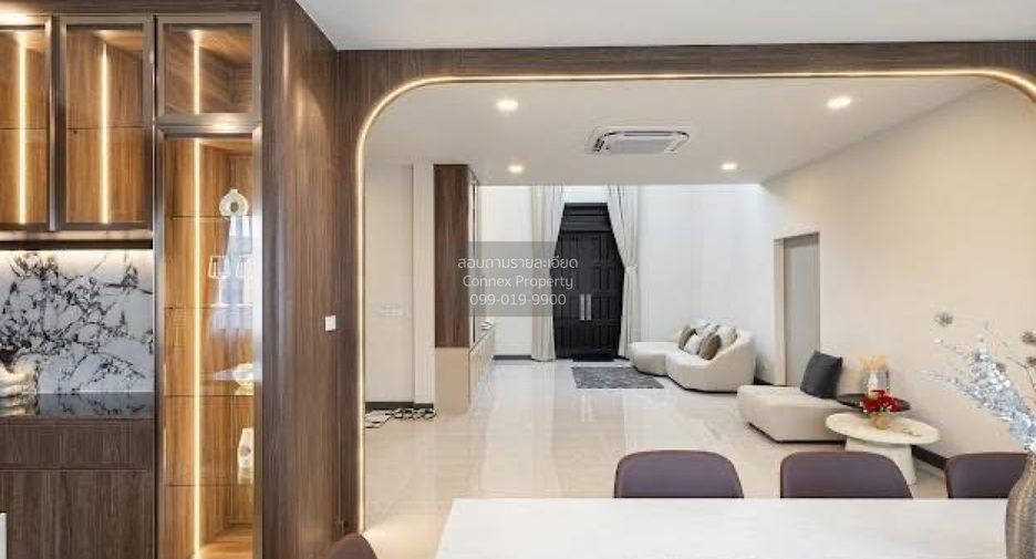 Casa en venta de 4 habitaciones en Khlong Sam Wa, Bangkok