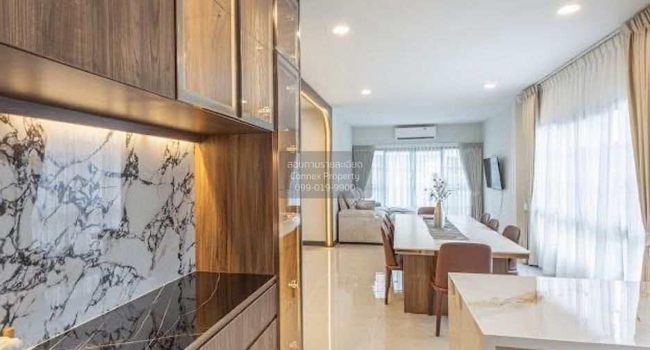 Casa en venta de 4 habitaciones en Khlong Sam Wa, Bangkok