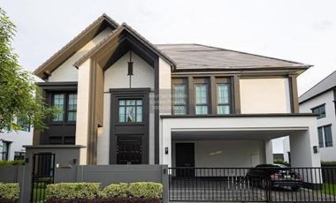 Casa en venta de 4 habitaciones en Khlong Sam Wa, Bangkok