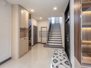 Casa en venta de 4 habitaciones en Khlong Sam Wa, Bangkok
