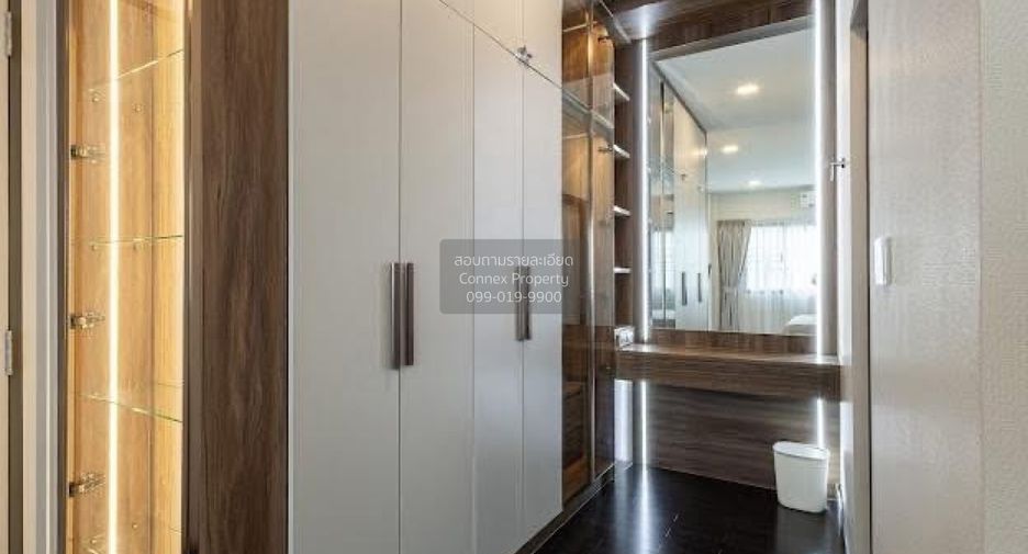 Casa en venta de 4 habitaciones en Khlong Sam Wa, Bangkok