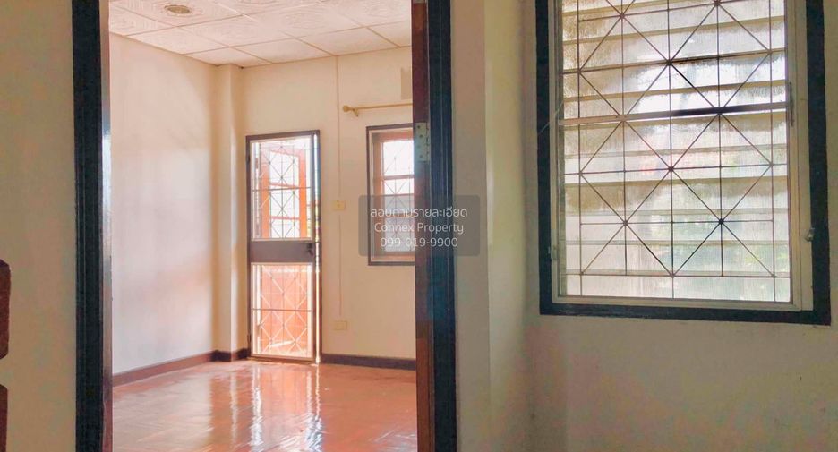 For sale 2 bedrooms townhouse in Pak Kret, Nonthaburi