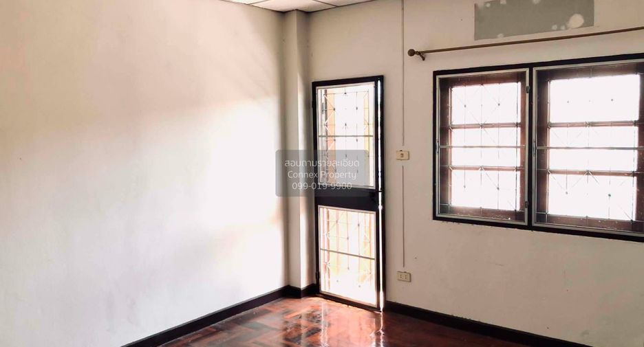 For sale 2 bedrooms townhouse in Pak Kret, Nonthaburi