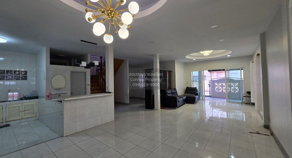 For sale 5 bedrooms house in Phasi Charoen, Bangkok