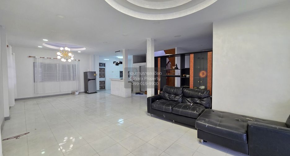 For sale 5 bedrooms house in Phasi Charoen, Bangkok