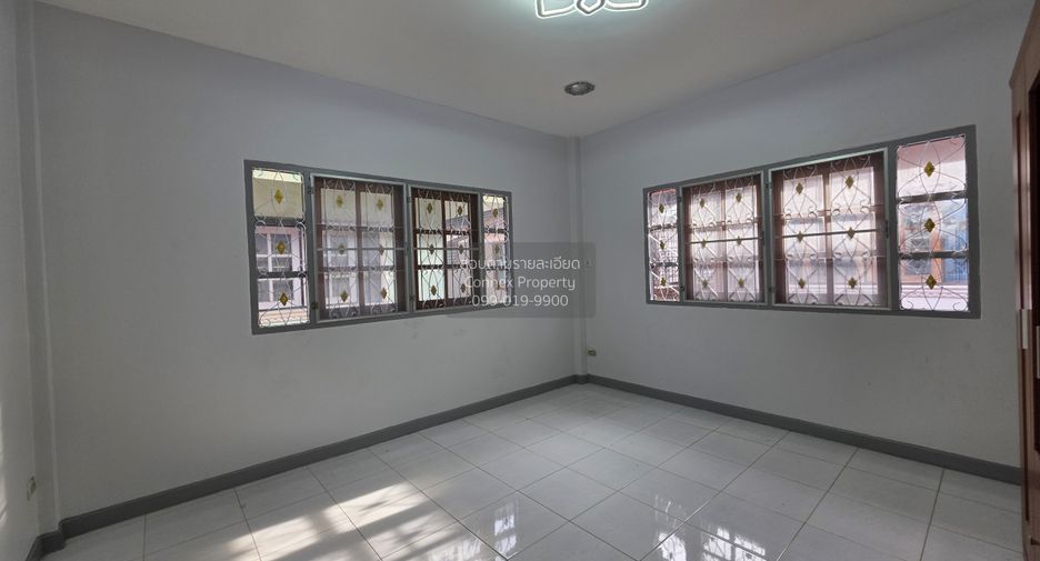 For sale 5 bedrooms house in Phasi Charoen, Bangkok