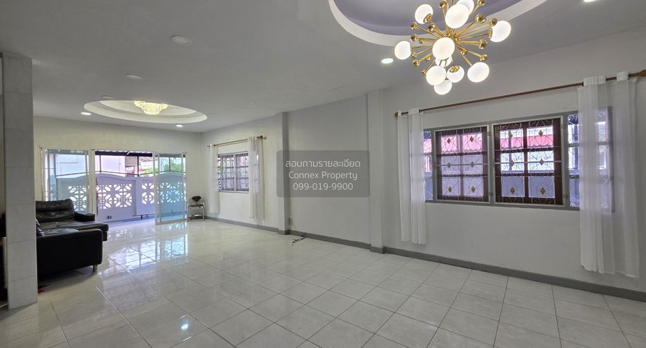 For sale 5 bedrooms house in Phasi Charoen, Bangkok