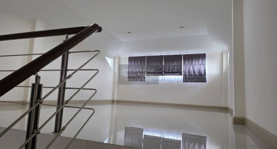 For sale 5 bedrooms house in Phasi Charoen, Bangkok
