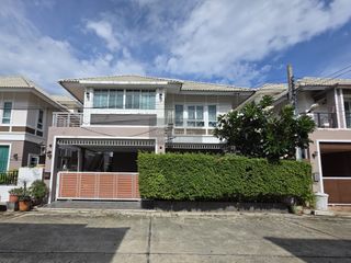 For sale 5 bedrooms house in Phasi Charoen, Bangkok