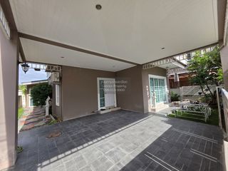 For sale 5 bedrooms house in Phasi Charoen, Bangkok