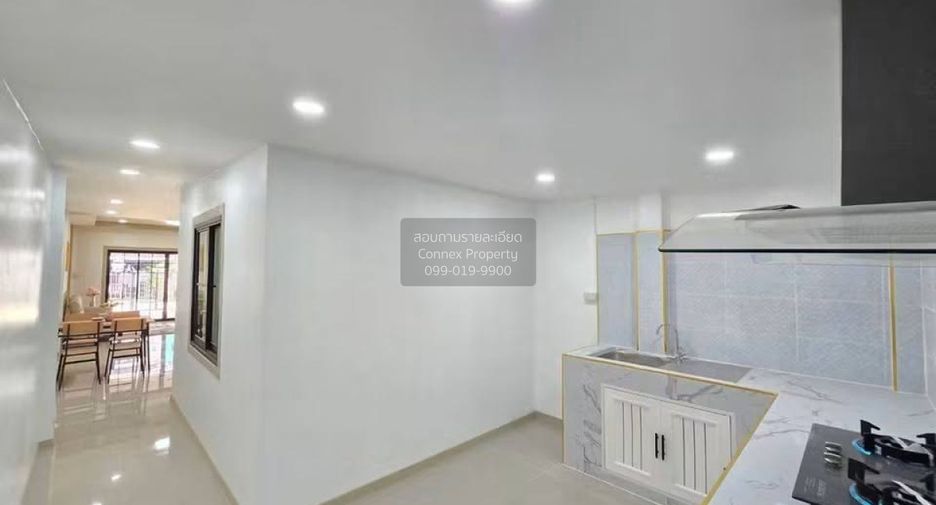 Casa adosada en venta de 4 habitaciones en Bang Bua Thong, Nonthaburi