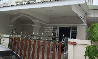 Casa en venta de 3 habitaciones en Bang Bon, Bangkok