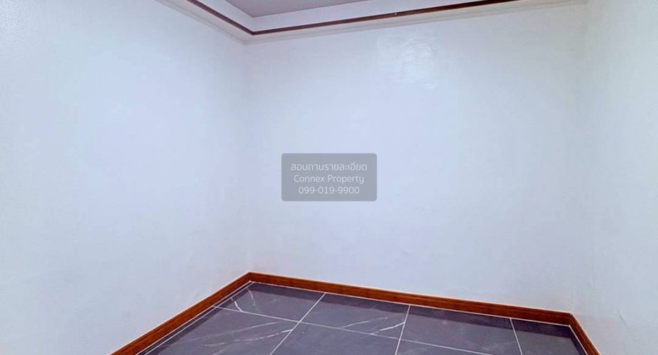 Casa adosada en venta de 3 habitaciones en Bang Bua Thong, Nonthaburi