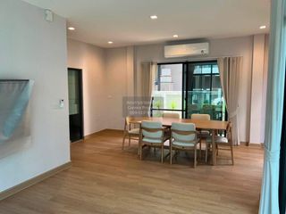 出售 4 卧室 独立屋 在 Pak Kret, Nonthaburi
