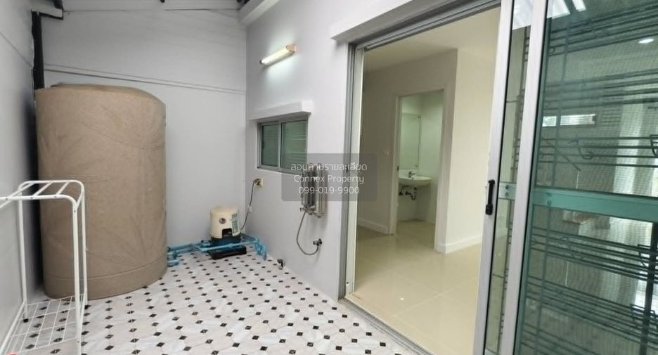 For sale 3 bedrooms townhouse in Bang Phli, Samut Prakan