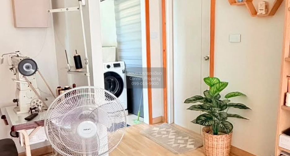 For sale 3 bedrooms townhouse in Saphan Sung, Bangkok