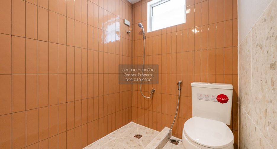 For sale 2 bedrooms condo in Din Daeng, Bangkok