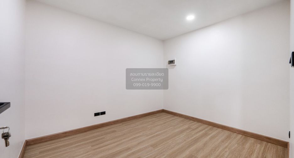 For sale 2 bedrooms condo in Din Daeng, Bangkok