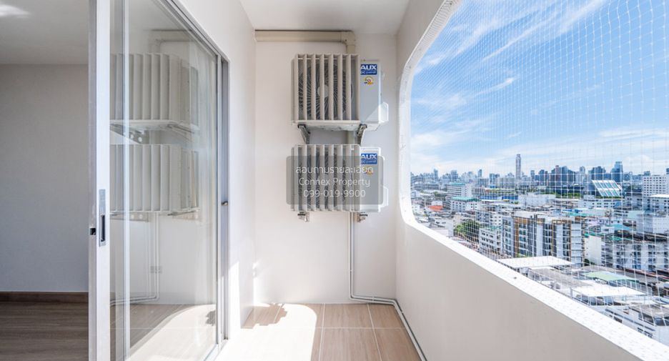 For sale 2 bedrooms condo in Din Daeng, Bangkok