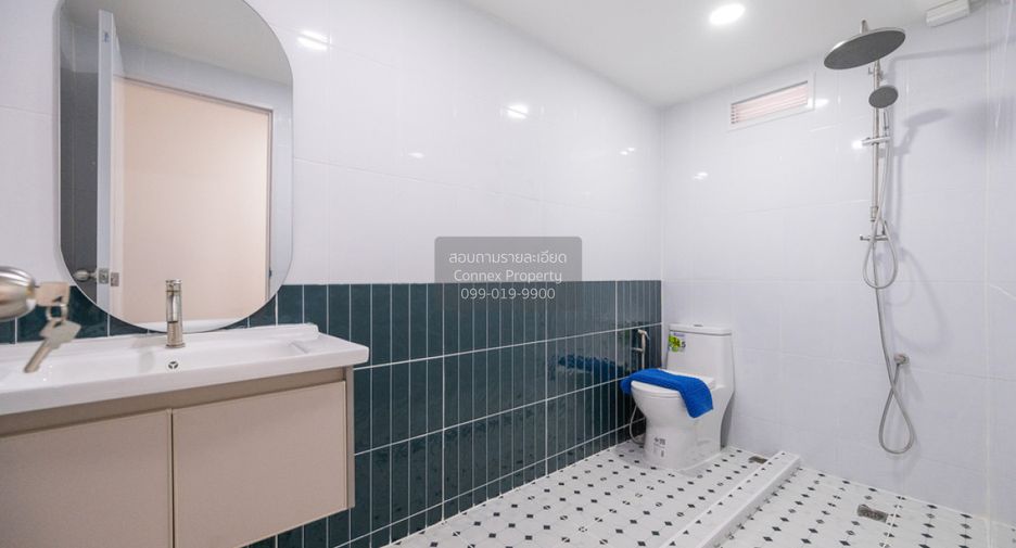 For sale 2 bedrooms condo in Din Daeng, Bangkok