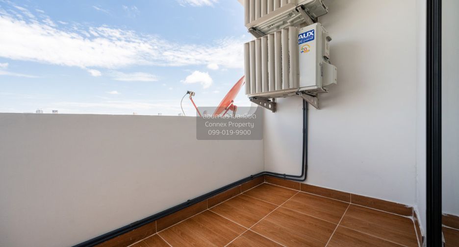 For sale 2 bedrooms condo in Din Daeng, Bangkok