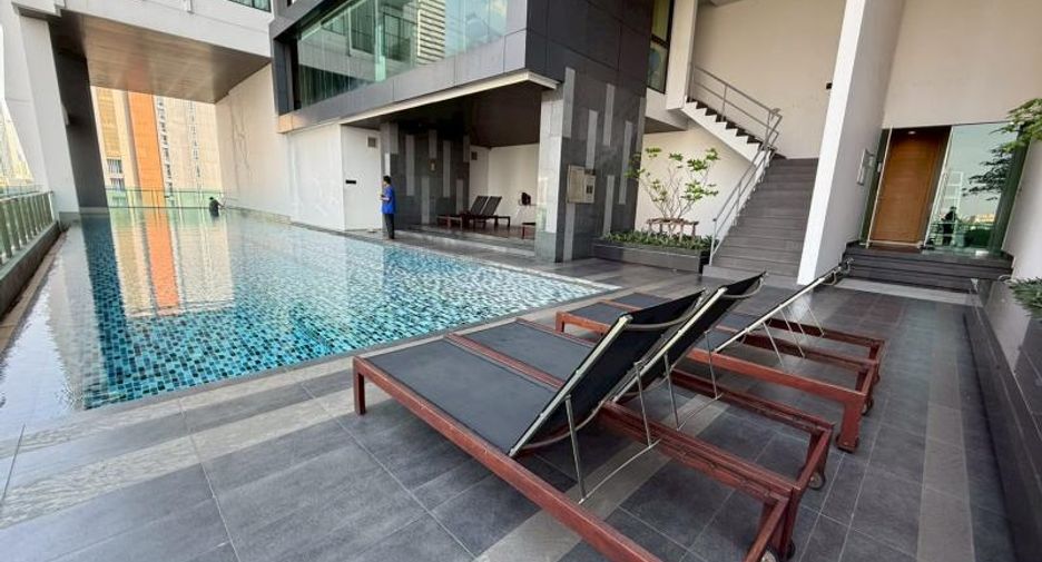 À vendre 1 chambre condo à Khlong San, Bangkok