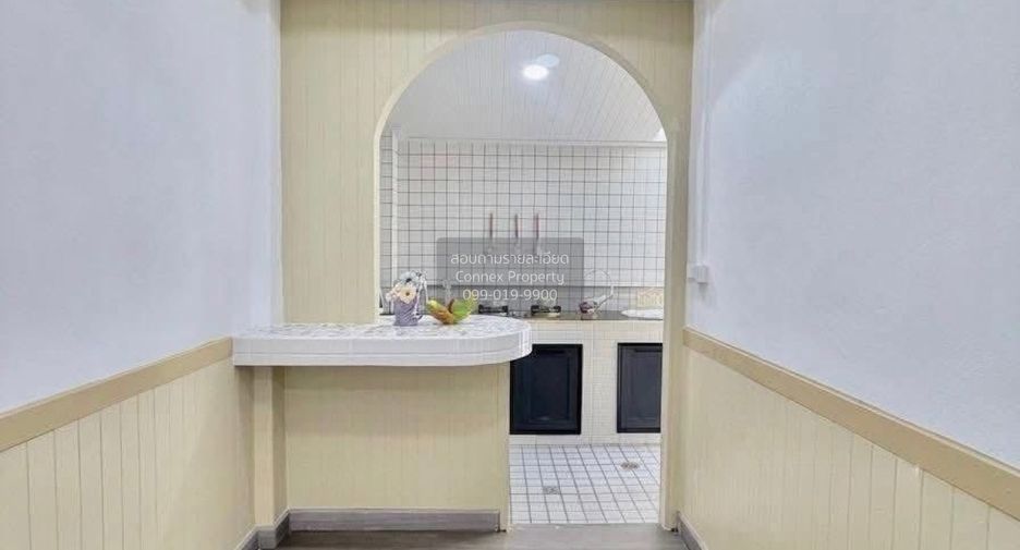 Casa adosada en venta de 3 habitaciones en Nong Khaem, Bangkok