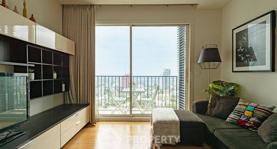 For rent 2 bedrooms condo in Khlong Toei, Bangkok