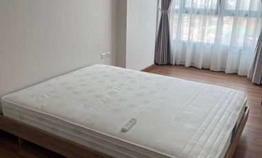Wohnung zur Miete mit 1 Zimmer in Khlong San, Bangkok