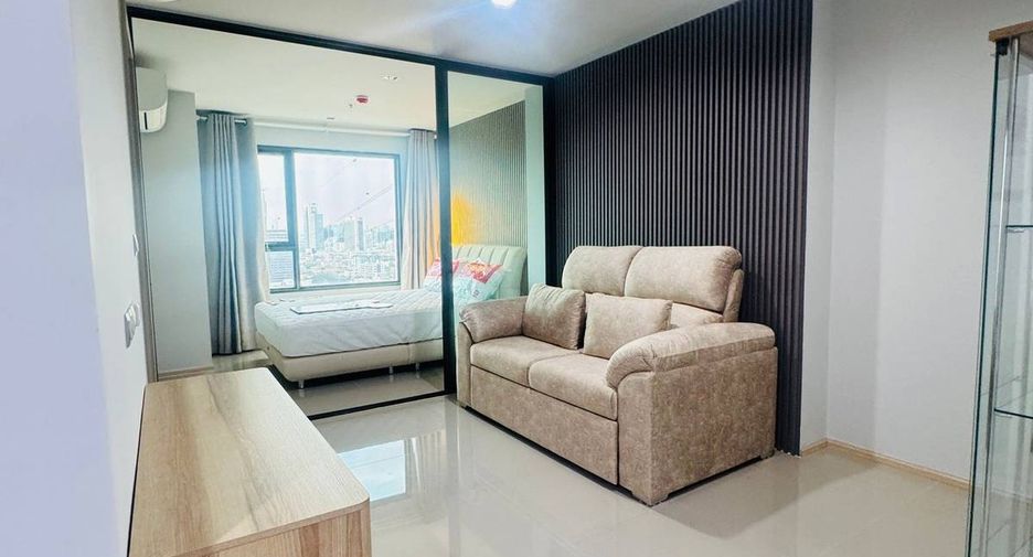 For rent 2 bedrooms condo in Chatuchak, Bangkok