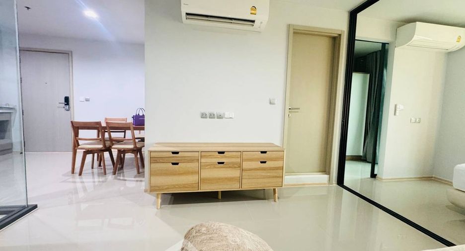 For rent 2 bedrooms condo in Chatuchak, Bangkok