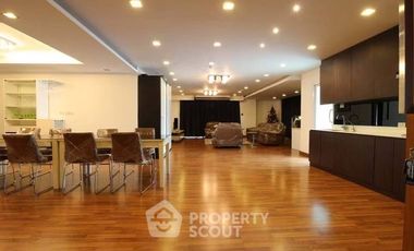 For rent 2 bedrooms apartment in Khlong San, Bangkok