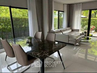 Haus zur Miete mit 4 Zimmer in Prawet, Bangkok