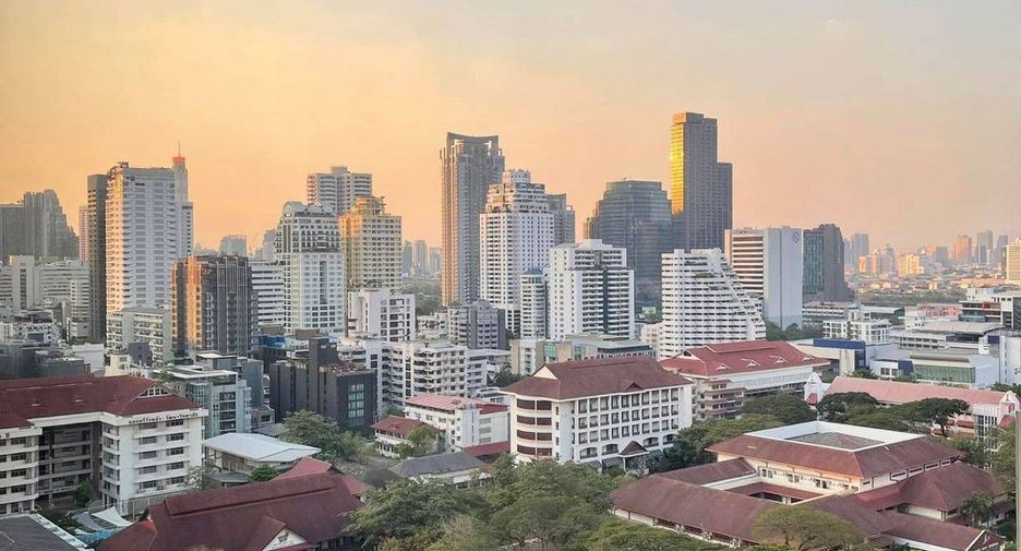 For rent 1 bed condo in Watthana, Bangkok