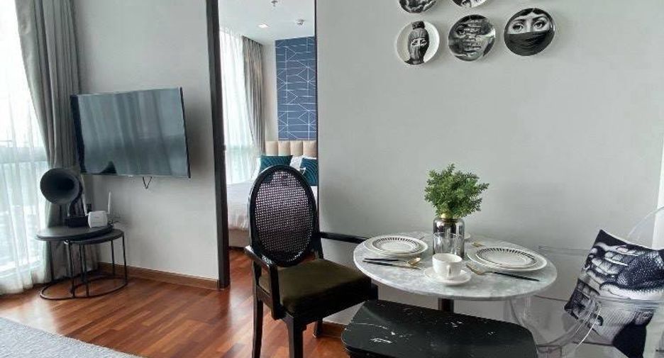 For rent 1 bed condo in Pathum Wan, Bangkok