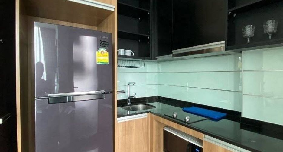 For rent 1 bed condo in Pathum Wan, Bangkok