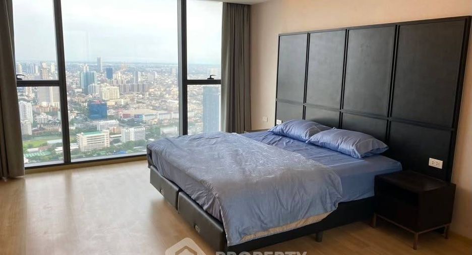 For rent 3 bedrooms condo in Sathon, Bangkok