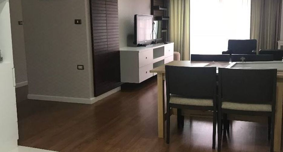For rent 2 bedrooms condo in Watthana, Bangkok