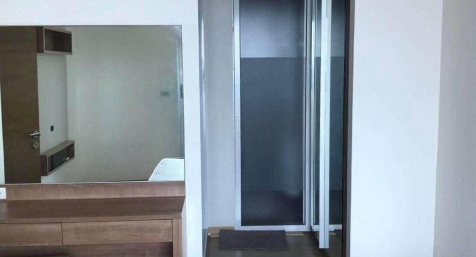 For rent 1 bed condo in Phaya Thai, Bangkok