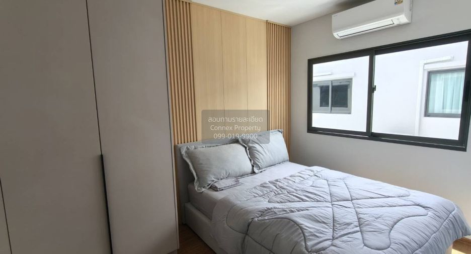 For rent 3 bedrooms townhouse in Bang Phli, Samut Prakan
