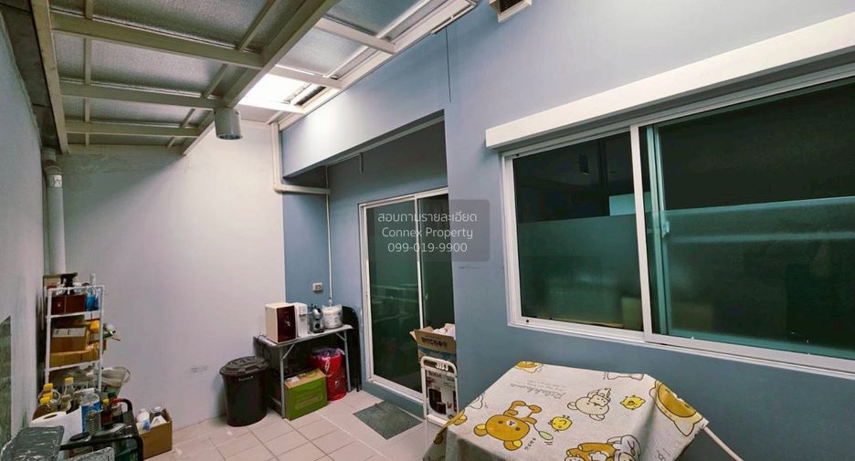 Haus zur Miete mit 4 Zimmer in Lat Krabang, Bangkok