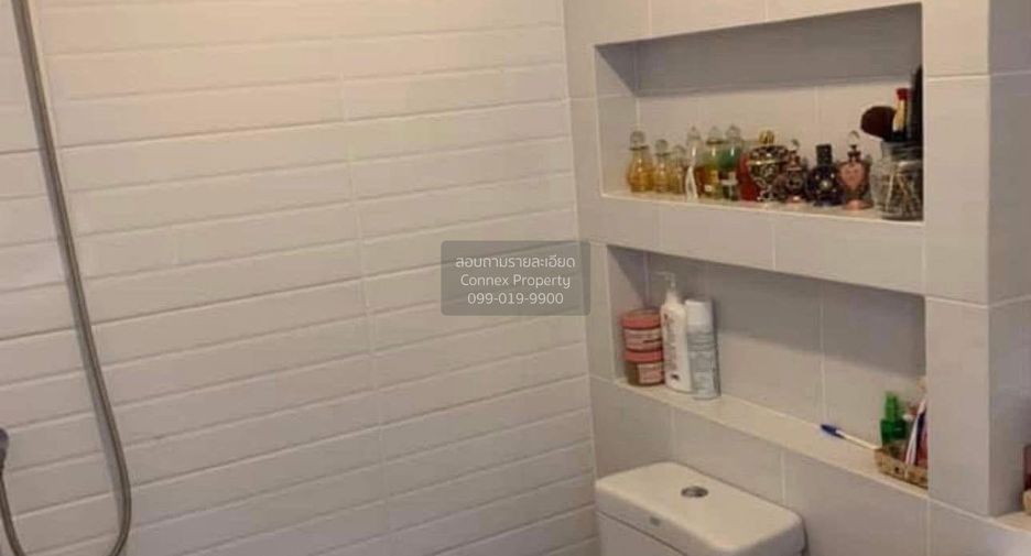 Casa adosada en alquiler de 4 habitaciones en Bang Kruai, Nonthaburi