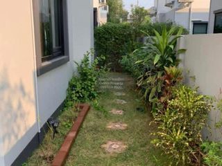 Casa adosada en alquiler de 4 habitaciones en Bang Kruai, Nonthaburi