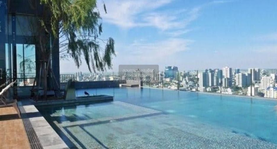 For rent 1 bed condo in Watthana, Bangkok
