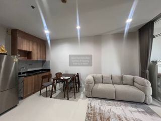 For rent 2 bedrooms condo in Phra Khanong, Bangkok