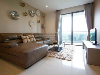 For rent 2 bedrooms condo in Yan Nawa, Bangkok